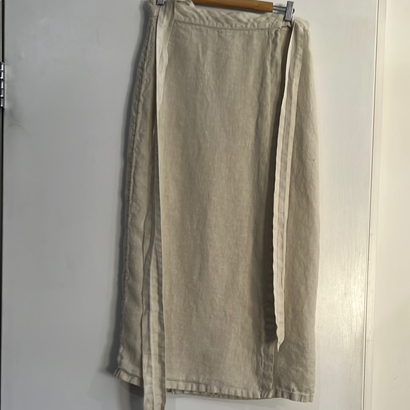 Mate the Label Natural Linen Wrap Skirt - Size Small - Picture 3 of 3